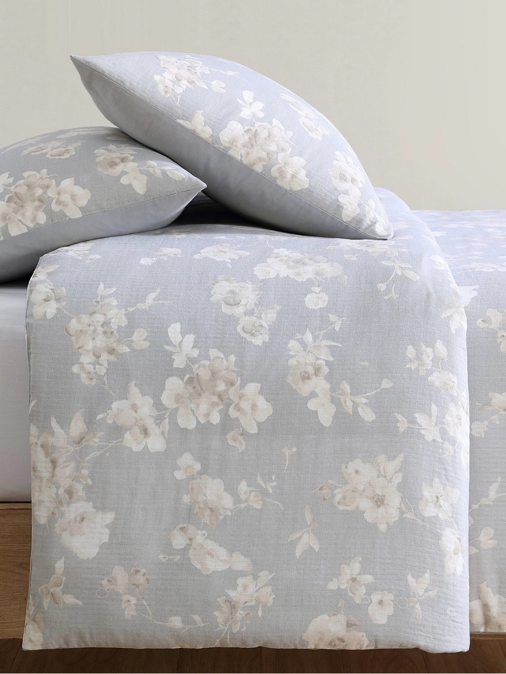 Calvin Klein Duvet Cover Set Queen Light Gray/Ivory Floral Cotten Gauze - Picture 2 of 12